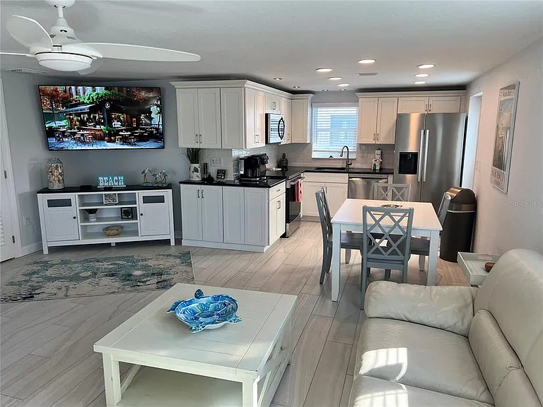 6154 Midnight Pass Rd #B02 — Photo 5