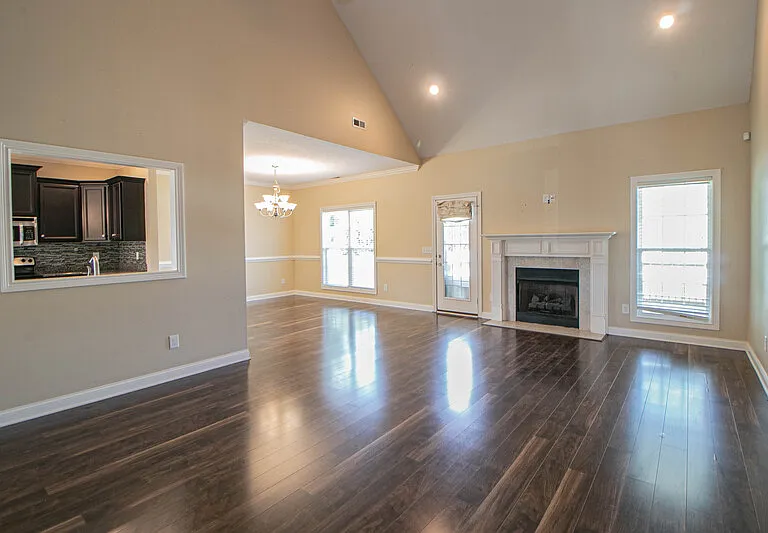 809 Carousel Ct — Photo 2