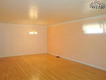 3rd image of 4706 Lake Park Dr