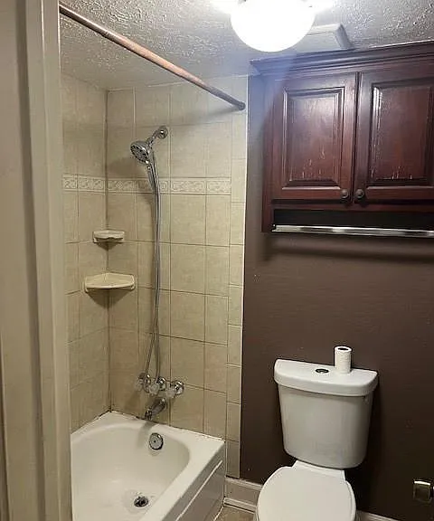 8606 Carriage Creek Dr — Photo 12