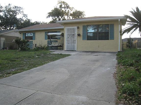 3rd image of 924 S Park Ct