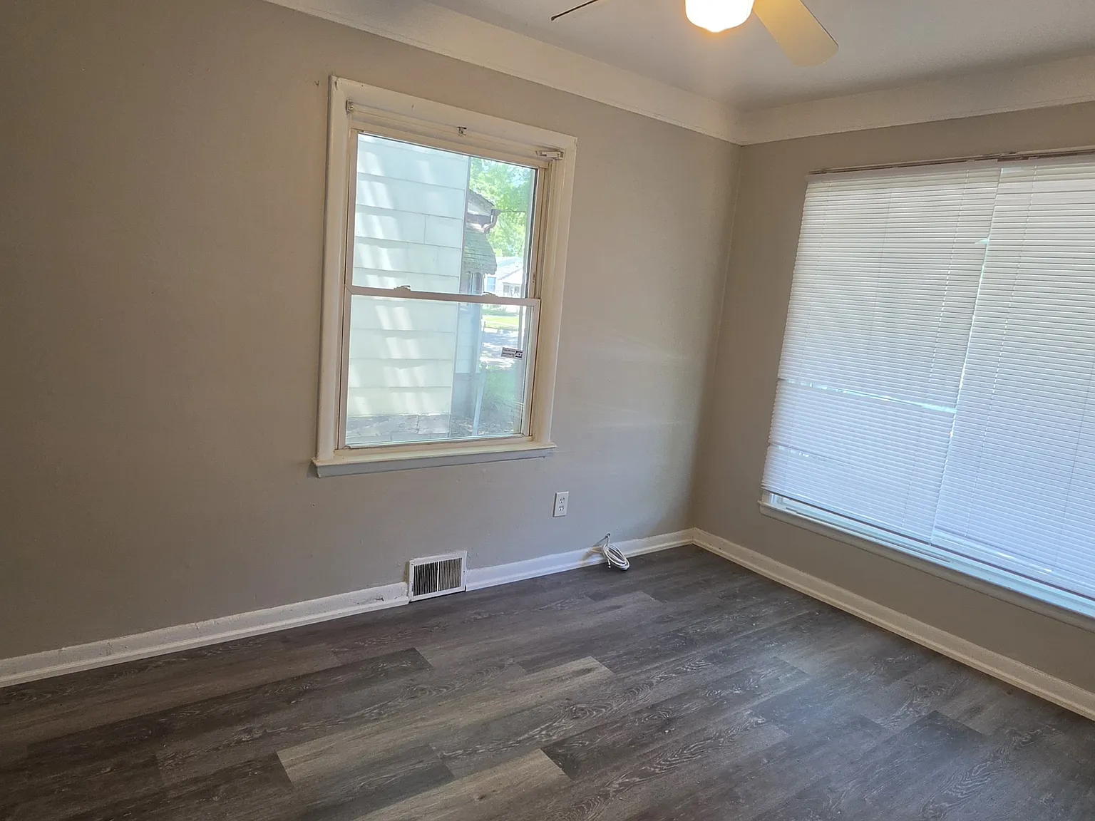 11332 Republic Avenue - 1 — Photo 3