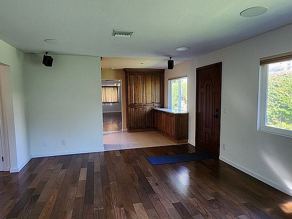 5th image of 17220 Hemmingway St