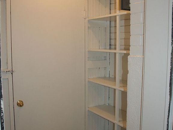 4th image of 435 E 200 S APT 1