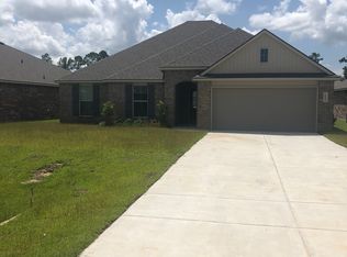 16724 Highland Heights Dr, Covington, LA 70435