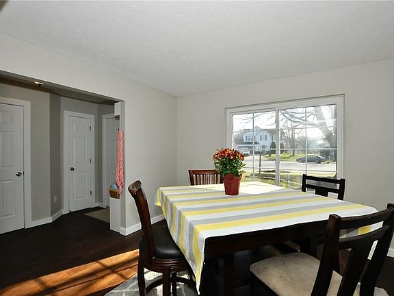 5th image of 9542 Belmar Ct