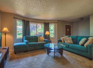 2001 Greentree Rd, Lake Oswego, OR 97034