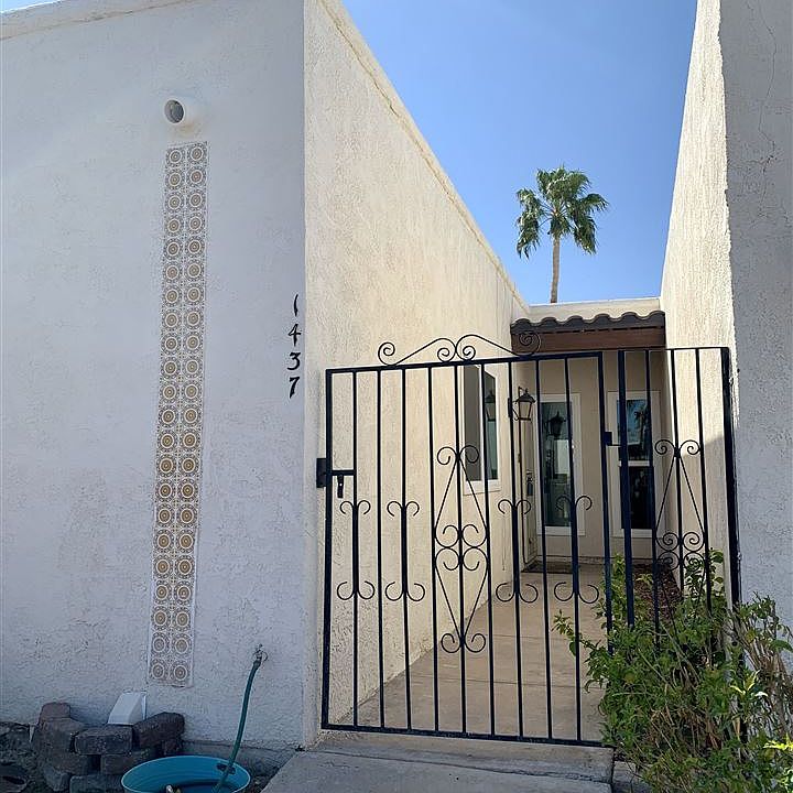 1st image of 1437 E Torrey Pines Cir