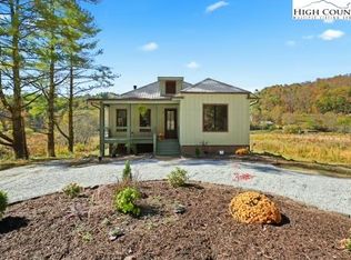 790 Howard Edmisten Rd, Sugar Grove, NC 28679