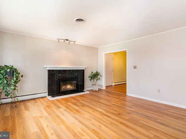 311 Reservoir Rd, Mechanicsburg, PA 17055