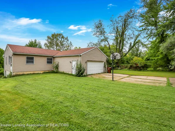 15436 S Airport Rd, Lansing, MI 48906