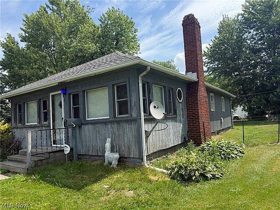 4th image of 6011 Reynolds Rd