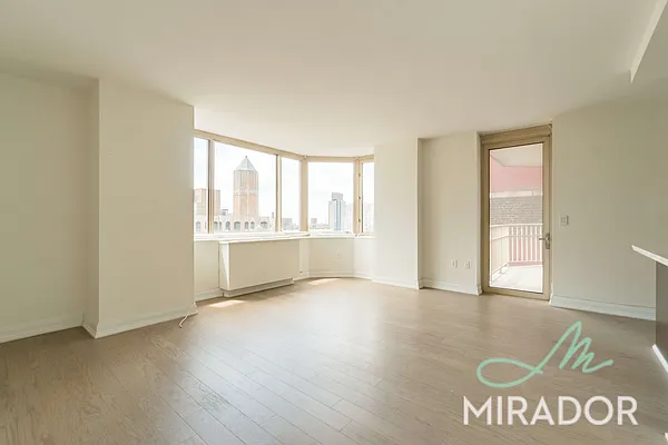 Rented by Mirador Real Estate | media 34