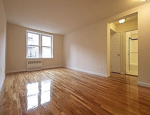 Rented by SW Queens Mezzanine | media 9