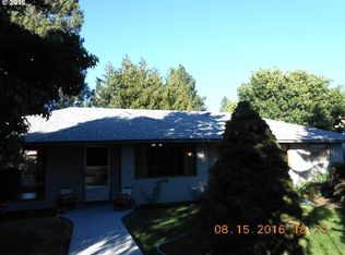 304 4th St, Moro, OR 97039