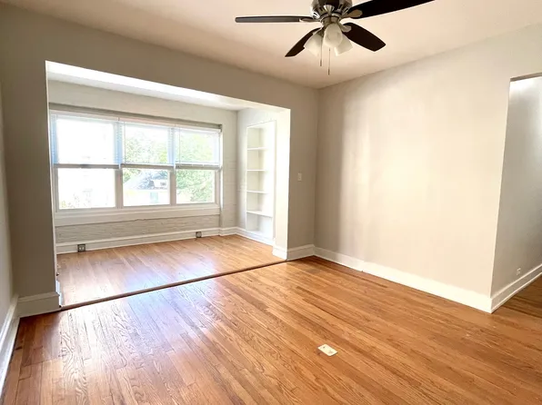 914 Main St #3N, Evanston, IL 60202