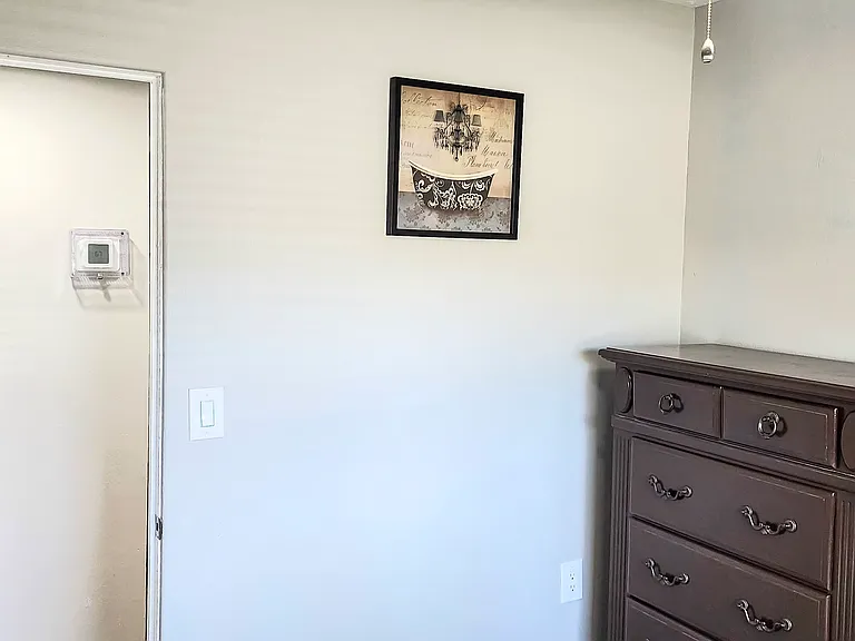 PLUS SIZE DRESSER