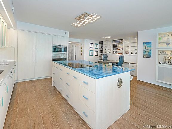 Home For Sale In Las Olas Beach Club