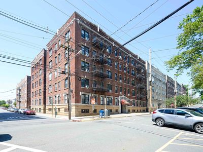 301 79th St APT E8, North Bergen, NJ, 07047