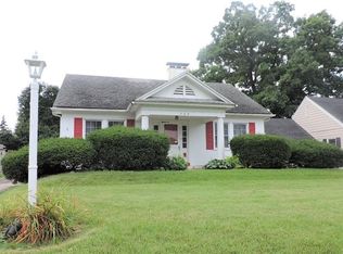 206 E Woodlawn Ave, Danville, IL 61832