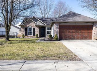3456 Pineleigh Way, Greenwood, IN 46143
