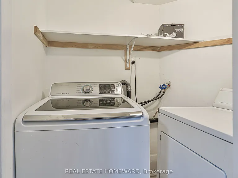 168 Wainscot Ave #LOWER — Photo 15