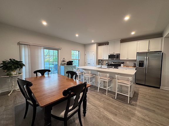 3rd image of 7203 Bodkin Way