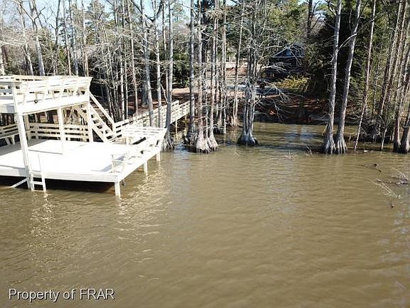 3rd image of 3640 Lakeshore Dr