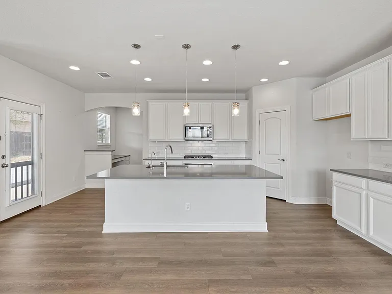 138 Fern Dr — Photo 16