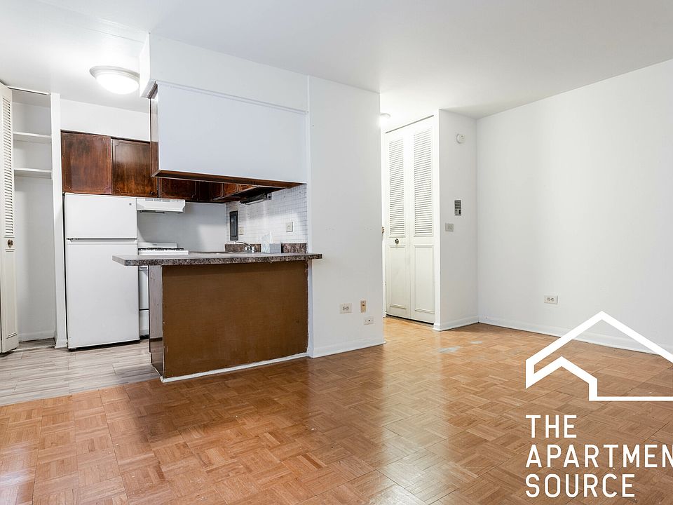 1st image of 3160 N Cambridge Ave APT 208