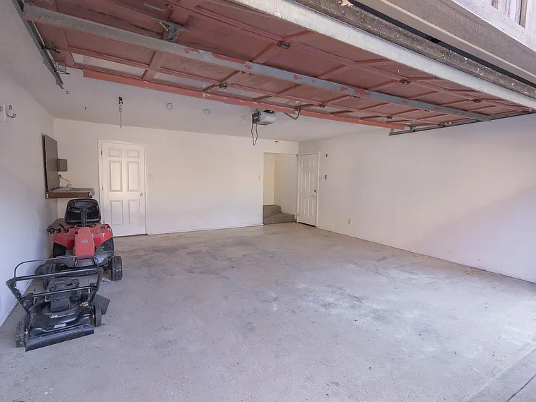 1206 Marigold Ln — Photo 42