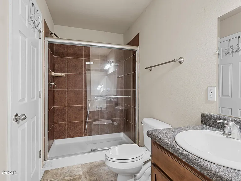 2044 Mississippi Ave — Photo 19