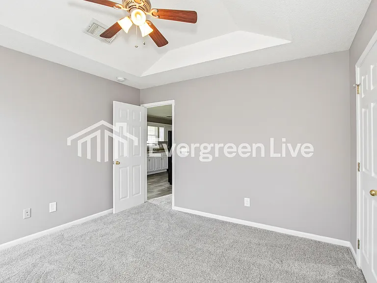 15988 Stone Ridge Cir — Photo 12