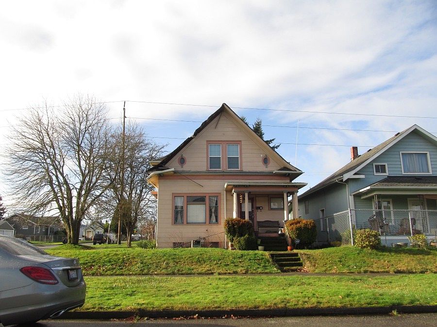 1st image of 1624 S Cushman Ave
