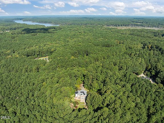 4th image of 2713 Weaver Hill Dr