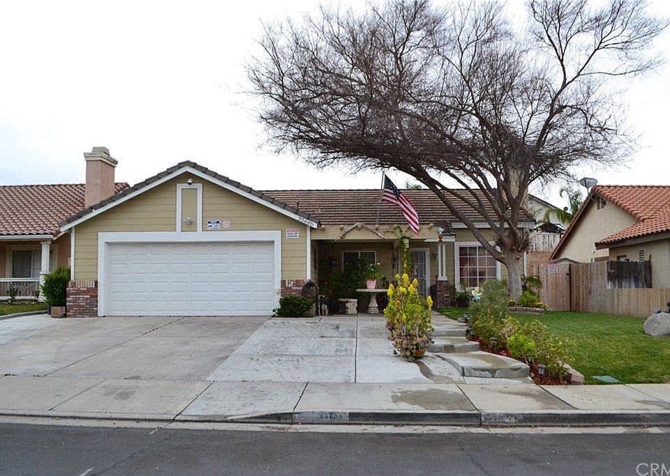 1st image of 32685 Cherrywood Ln