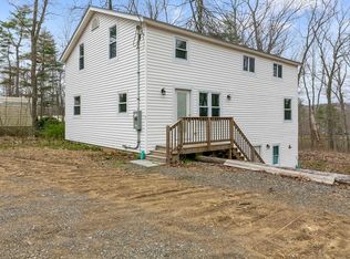 21 Echo Rd, Brimfield, MA 01010
