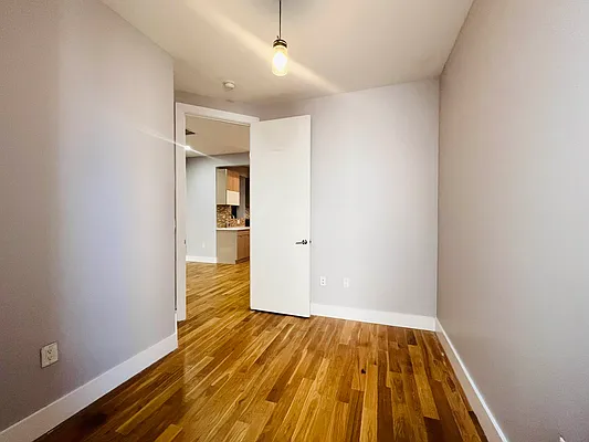 Rented by Pear NYC LLC | media 22