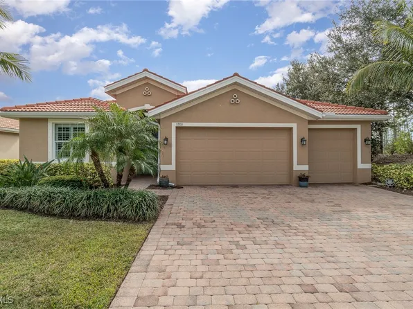 3200 Magnolia Landing Ln, North Fort Myers, FL 33917