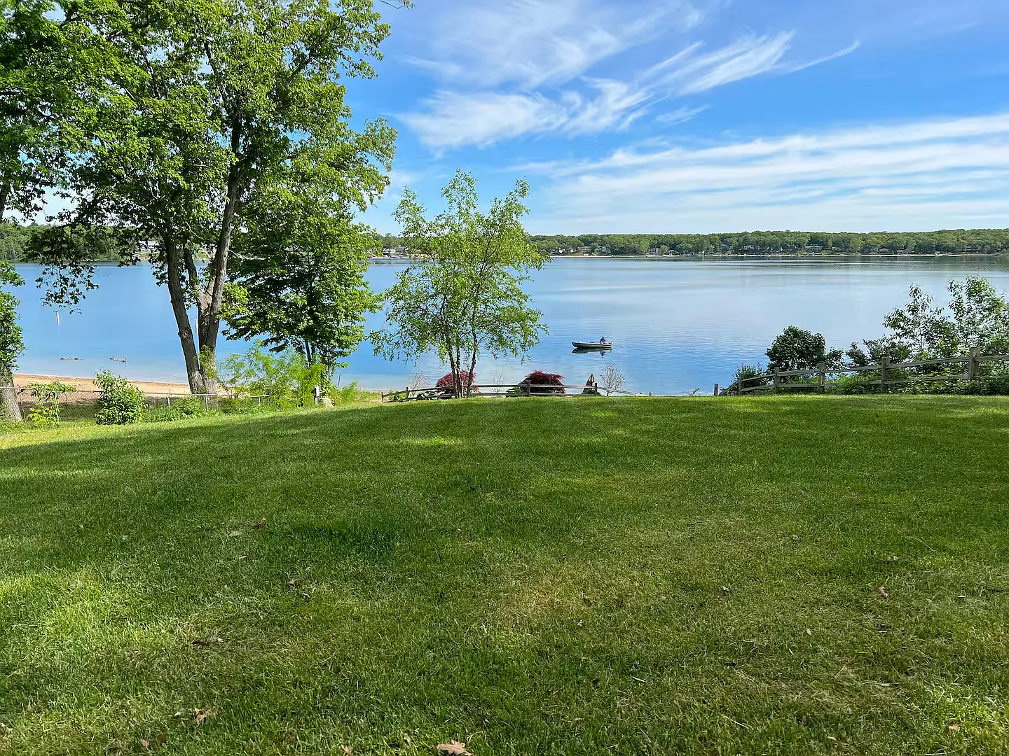 3 bed, 1920 sqft, $3,200 — Photo 1