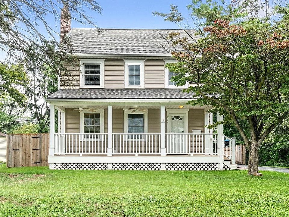 1st image of 216 Kells Ave