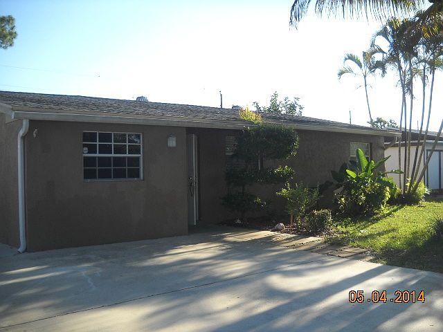 1st image of 5805 Daphne Dr