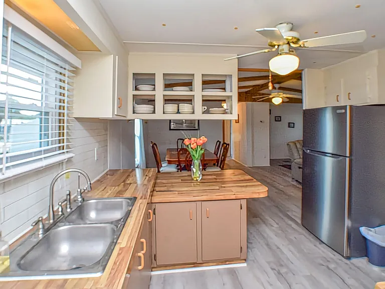 226 Treasure Beach Rd — Photo 22