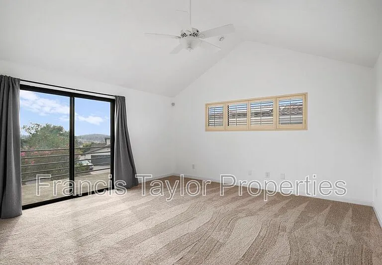 1080 Circle Dr — Photo 21