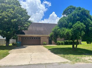 2616 Gina St, Pascagoula, MS 39581