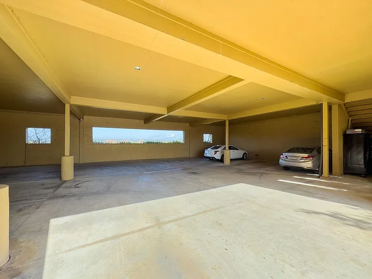 1908 Kahala Sunset Dr #H — Photo 29