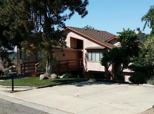 1175 Marshall St, Porterville, CA 93257