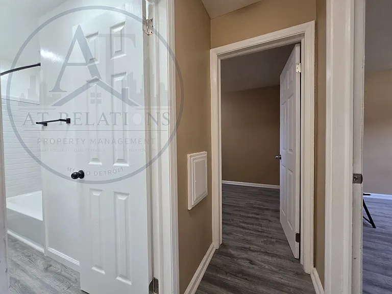 15663 Carlisle St — Photo 16