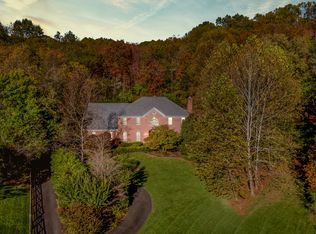 11302 Waples Mill Rd, Oakton, VA 22124