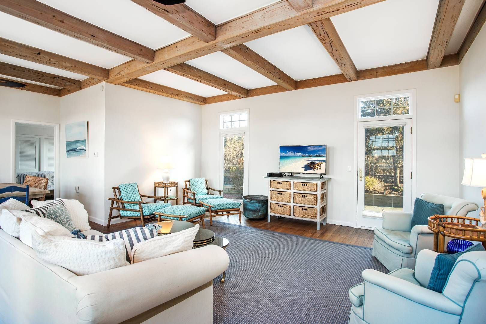  Superbly remodeled 3-bedroom

